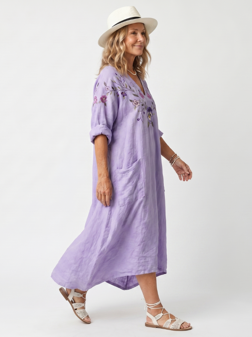 Tavi | Blommönstrad Broderad Oversized Midi Klänning