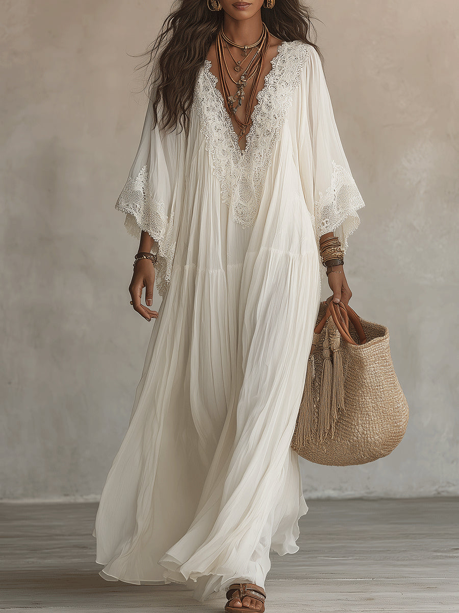 Christel | Lång klänning i ivory chiffon med batwingärmar och vit spets